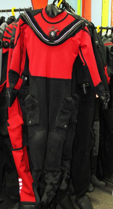 USED Whites Fusion Bullet Drysuit -L/XL Red