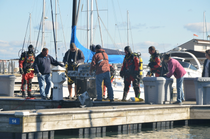 Waukegan Harbor and Marina - Dive Against Debris PADI Specialty